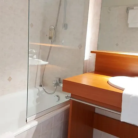 Hotel Logis Vannes Nord Le Clos Des Hortensias