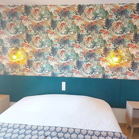 Logis Vannes Nord Le Clos Des Hortensias 2* Locqueltas