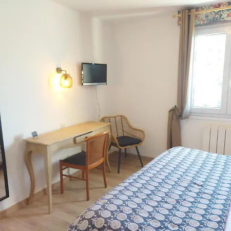 Logis Vannes Nord Le Clos Des Hortensias Locqueltas